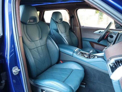 Used 2023 BMW XM image 25