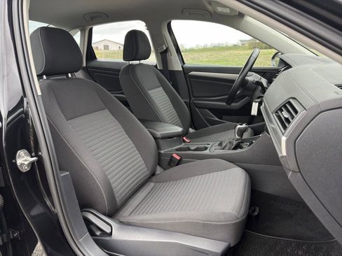 Used 2022 Volkswagen Jetta S image 20