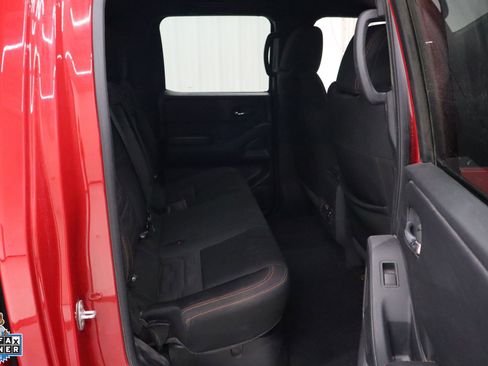 Used 2025 Nissan Frontier PRO-4X w/ Pro Convenience Package AWD/4WD image 25