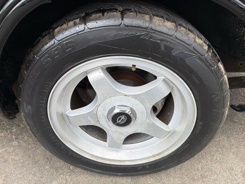 Used 1995 Chevrolet Impala SS RWD image 21