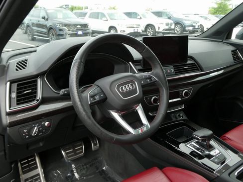 Used 2022 Audi SQ5 Prestige w/ Prestige Package image 37