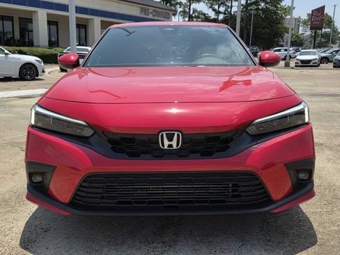 Used 2022 Honda Civic Sport Touring image 2