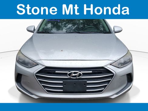 Used 2018 Hyundai Elantra SEL FWD image 2