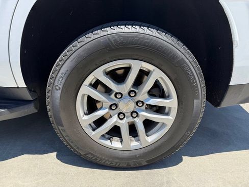 Used 2023 Chevrolet Tahoe LS RWD image 7