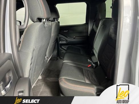 Used 2024 Nissan Frontier PRO-4X w/ Pro Convenience Package AWD/4WD image 12