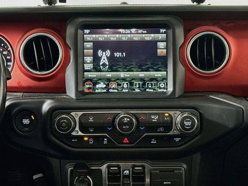 Used 2020 Jeep Gladiator Rubicon AWD/4WD image 15