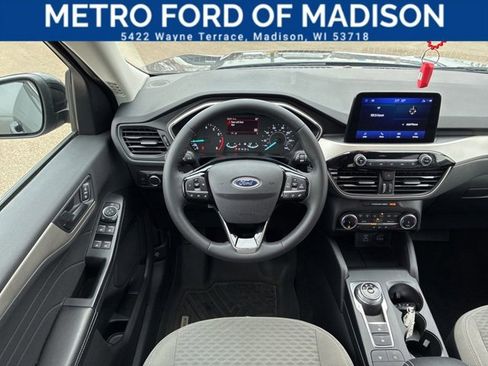 Certified 2022 Ford Escape SE w/ SE Sport Appearance Package image 13