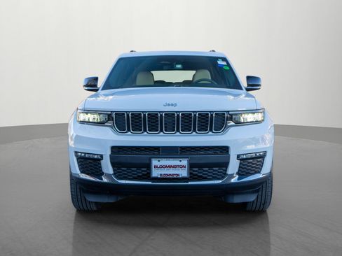 Used 2023 Jeep Grand Cherokee L Limited image 2