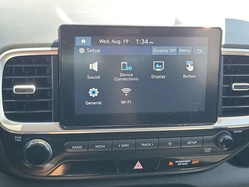 Used 2026 Hyundai Venue SE FWD image 10