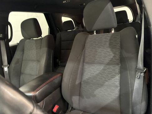 Used 2025 Dodge Durango GT AWD/4WD image 14