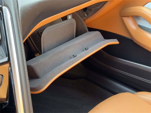 Used 2022 BMW M850i xDrive Convertible image 32