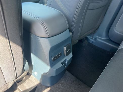 New 2025 Ford Maverick XLT w/ XLT Luxury Package image 13