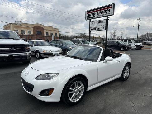 Used 2012 MAZDA MX-5 Miata Sport w/ Convenience Pkg image 17