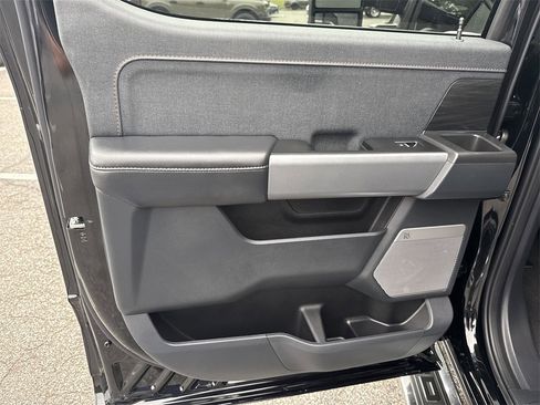 Used 2025 Ford F150 Lariat w/ Equipment Group 502A High image 23