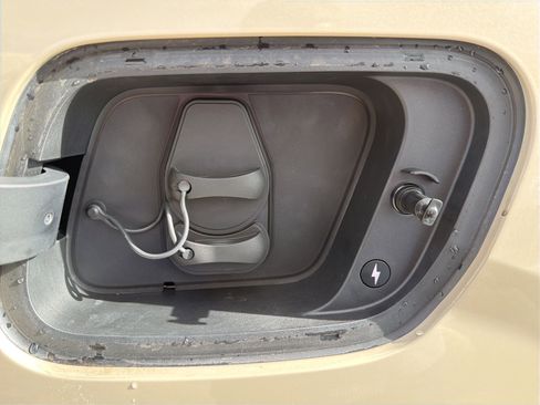 New 2026 Volvo EX30 Cross Country Ultra w/ Protection Package Premier image 66