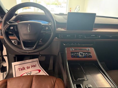 Used 2024 Lincoln Aviator Reserve w/ Equipment Group 201A RWD image 18