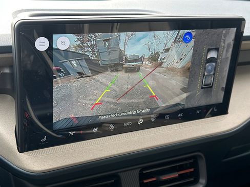 New 2025 Ford Maverick Lariat w/ 4K Tow Package image 27