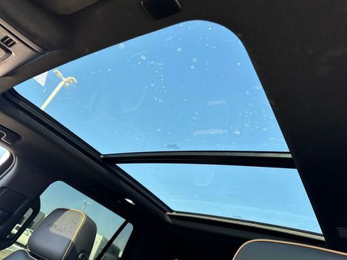 Used 2023 GMC Yukon AT4 w/ AT4 Premium Package image 27