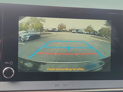 Certified 2024 Toyota Prius XLE image 19