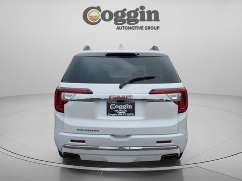 Used 2021 GMC Acadia Denali w/ Denali Technology Package image 12