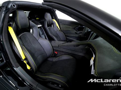 Used 2026 Chevrolet Corvette ZR1 w/ ZR1 Carbon Fiber Aero Package RWD image 17