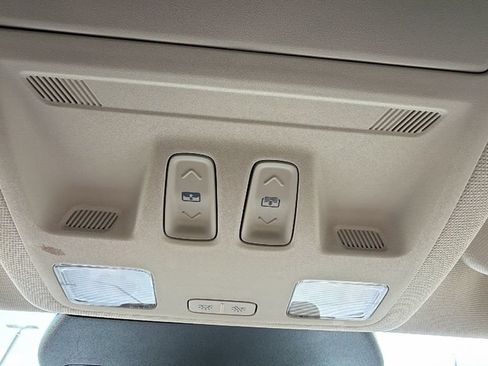 Used 2020 Ford Escape Titanium FWD image 22