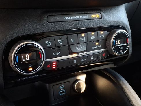 Used 2021 Ford Escape Titanium w/ Titanium Elite Package image 23