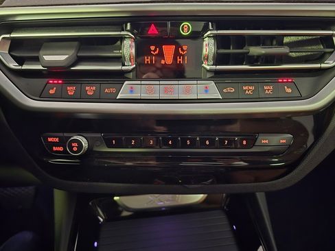 Used 2023 BMW X3 xDrive30i w/ Premium Package image 17