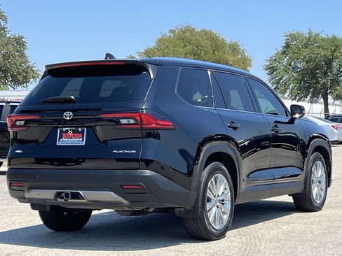 Used 2026 Toyota Grand Highlander AWD image 4