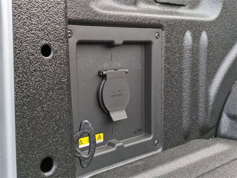 New 2025 Ford F150 Lariat w/ Equipment Group 501A Mid image 33