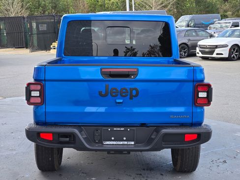 New 2026 Jeep Gladiator Sahara image 6