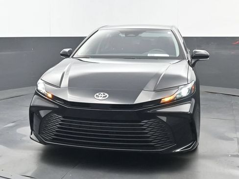 Used 2026 Toyota Camry LE FWD image 19