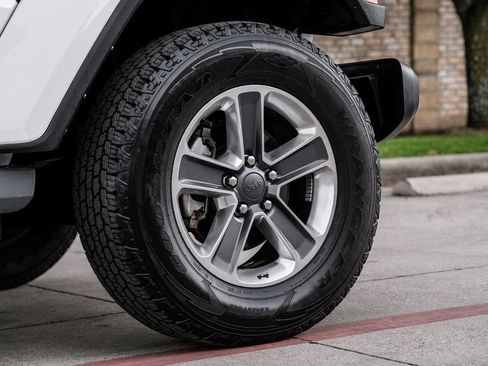 Used 2022 Jeep Wrangler Unlimited Sahara w/ LED Lighting Group image 68