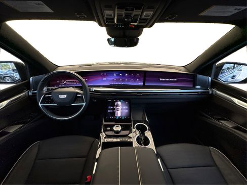 Used 2026 Cadillac Escalade Sport w/ LPO, ONYX Package image 24