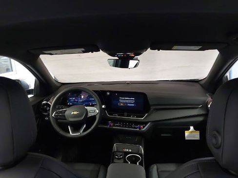 New 2026 Chevrolet Equinox LT w/ Convenience Package II image 5