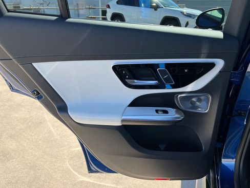 New 2026 Mercedes-Benz GLC 300 4MATIC image 18