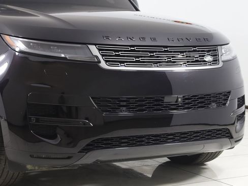 Used 2025 Land Rover Range Rover Sport SE AWD/4WD image 47