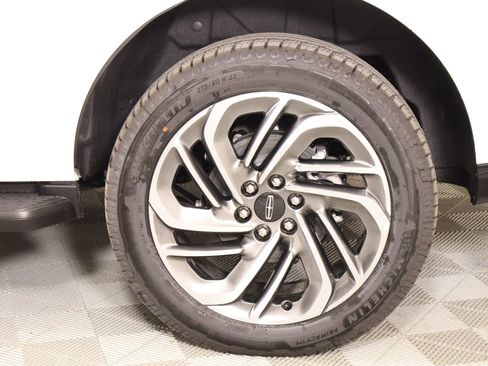 New 2026 Lincoln Navigator Premiere AWD/4WD image 20