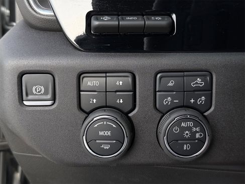 Used 2025 Chevrolet Silverado 1500 LTZ w/ LTZ Premium Texas Edition image 24