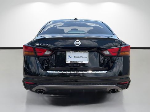 Used 2020 Nissan Altima 2.5 SR w/ Premium Package FWD image 4