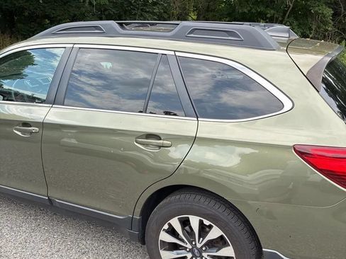 Used 2016 Subaru Outback 2.5i Limited AWD/4WD image 6