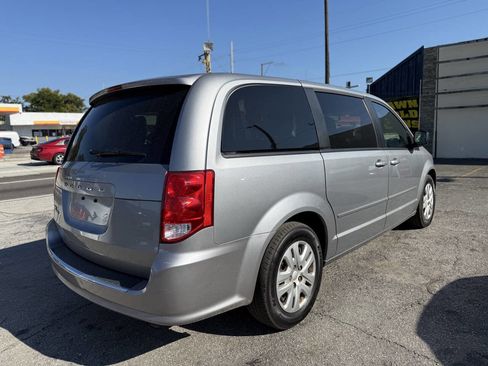 Used 2015 Dodge Grand Caravan SE w/ Quick Order Package 29E SE image 7