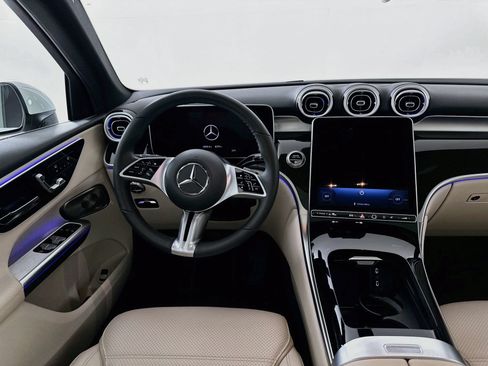 Certified 2026 Mercedes-Benz GLC 300 4MATIC image 25