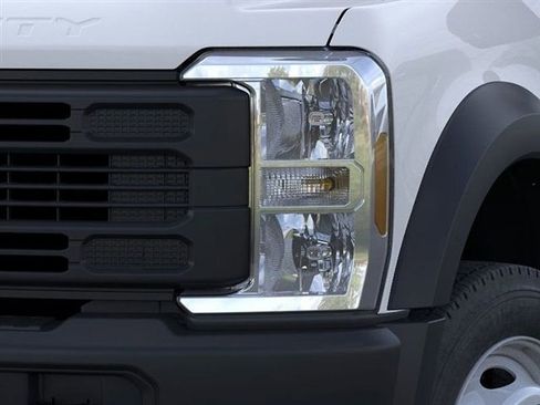 New 2026 Ford F550 2WD Crew Cab Super Duty image 18