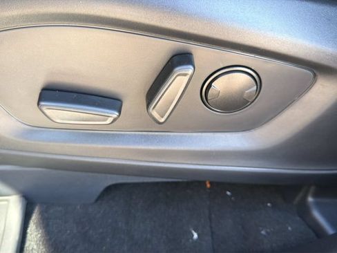 New 2025 Ford Explorer ST-Line w/ Premium Package RWD image 17