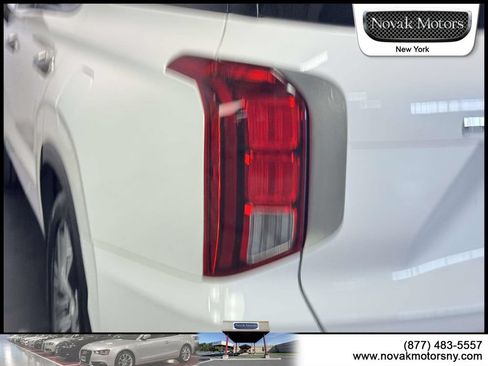 Used 2022 Hyundai Palisade SEL w/ 8P Bench Seat Package AWD/4WD image 8