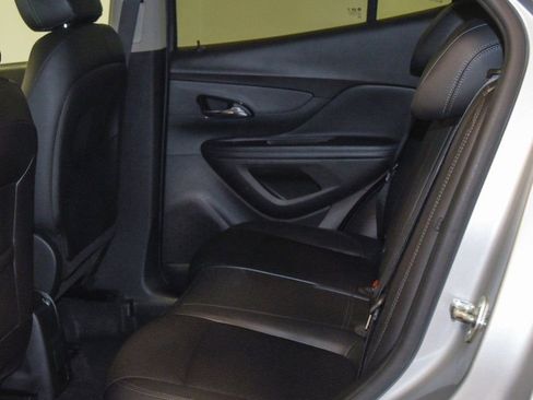 Used 2020 Buick Encore Preferred image 4