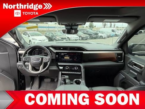 Used 2024 GMC Sierra 1500 Denali w/ Denali Reserve Package AWD/4WD image 8