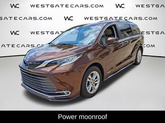 Used 2021 Toyota Sienna Limited video 4