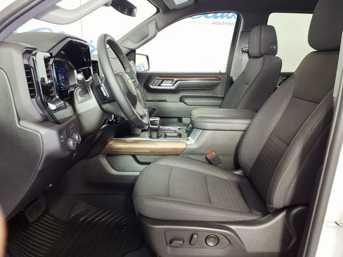 Used 2024 Chevrolet Silverado 1500 LT w/ Safety Package RWD image 8